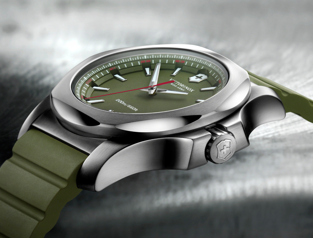 Victorinox Swiss Army I.N.O.X. review on The Man Has Style