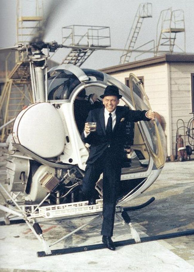 Frank Sinatra getting out of a helicopter on The Man Has Style